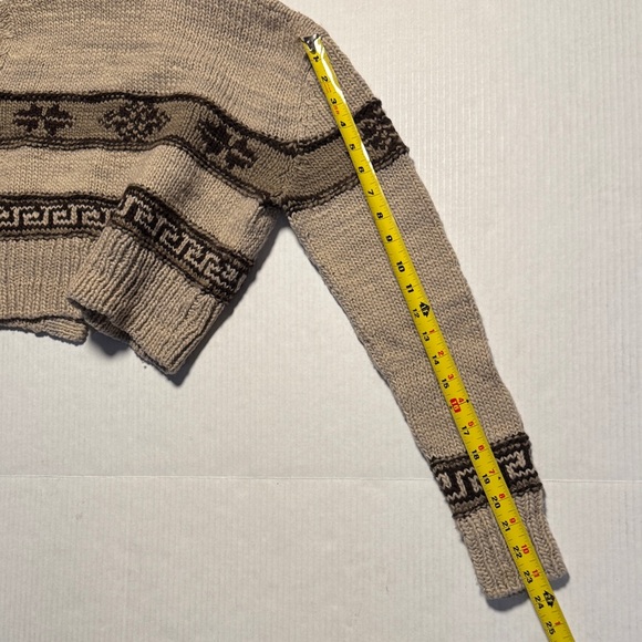 PERUVIAN CONNECTION Cropped Shawl Collar Sweater Beige Brown Aztec Pattern SM - Picture 10 of 10